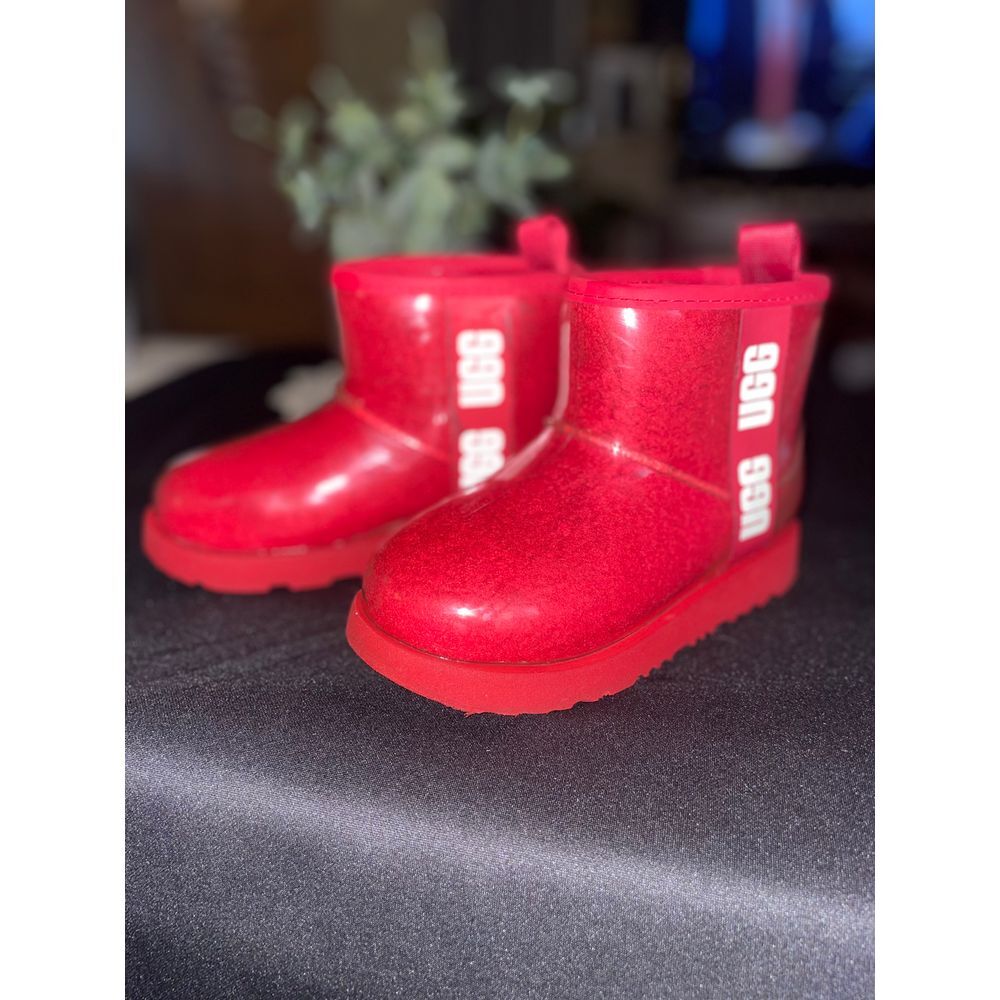 UGG Big Kids Classic Clear Mini II Rain Boot Samba Red Big Kid Size 5 /Women 6.5